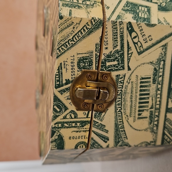 Money themed decoupaged box hand crafted foreign coins keepsake box paper lined - Picture 10 of 16